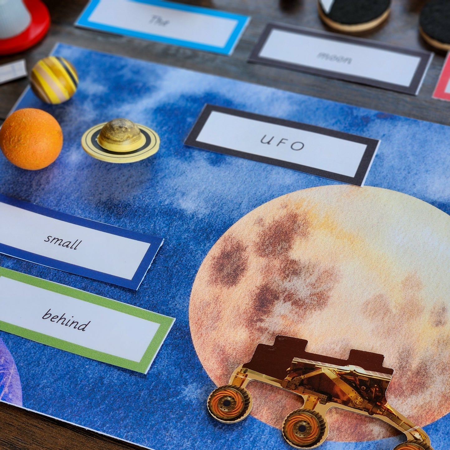 Space Miniature Environment (literacy) - subscription - montessorikiwi