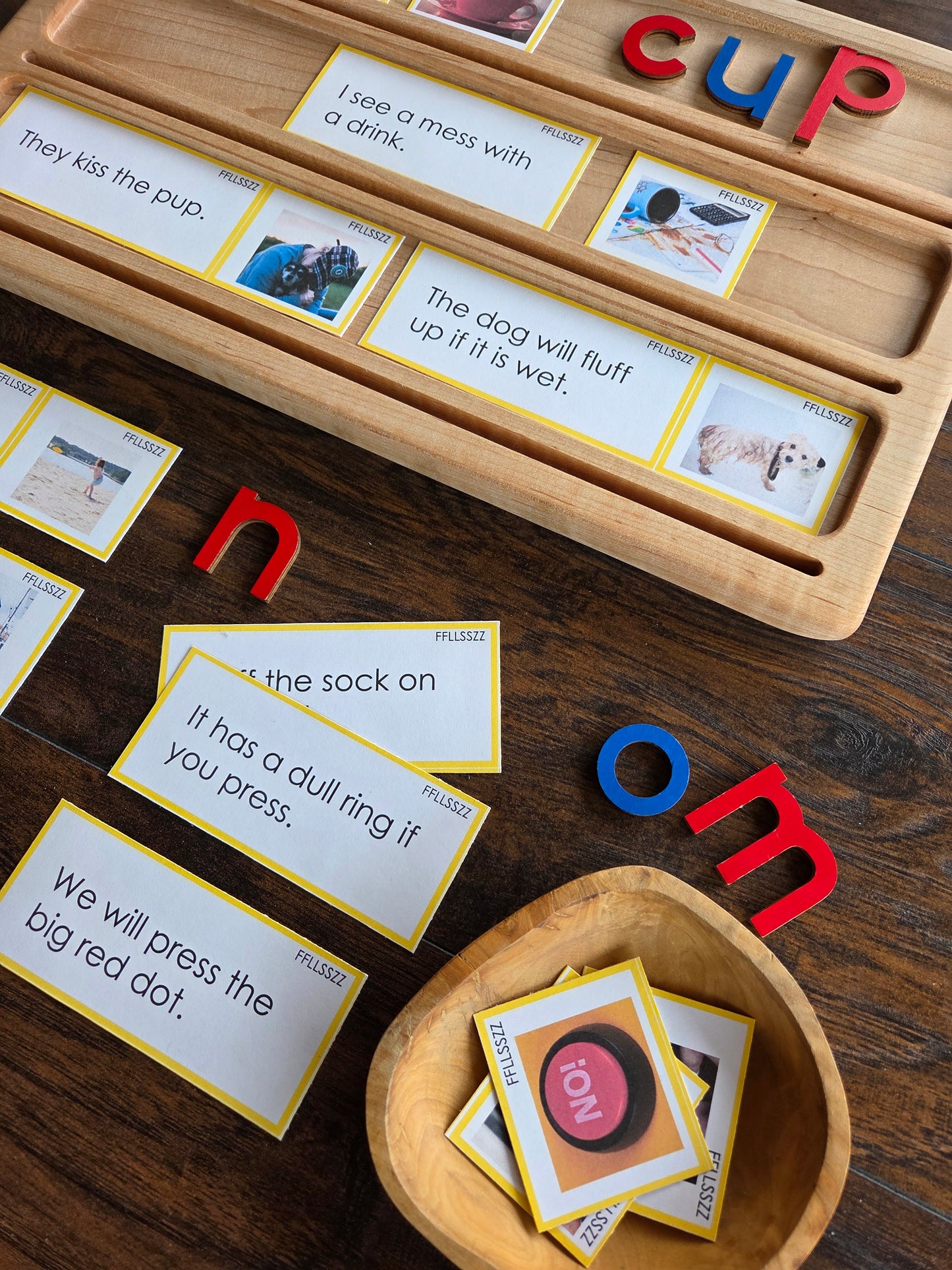 Modern Montessori Reading SOR FFLLSSZZ FLOSZ picture to sentence match (literacy)