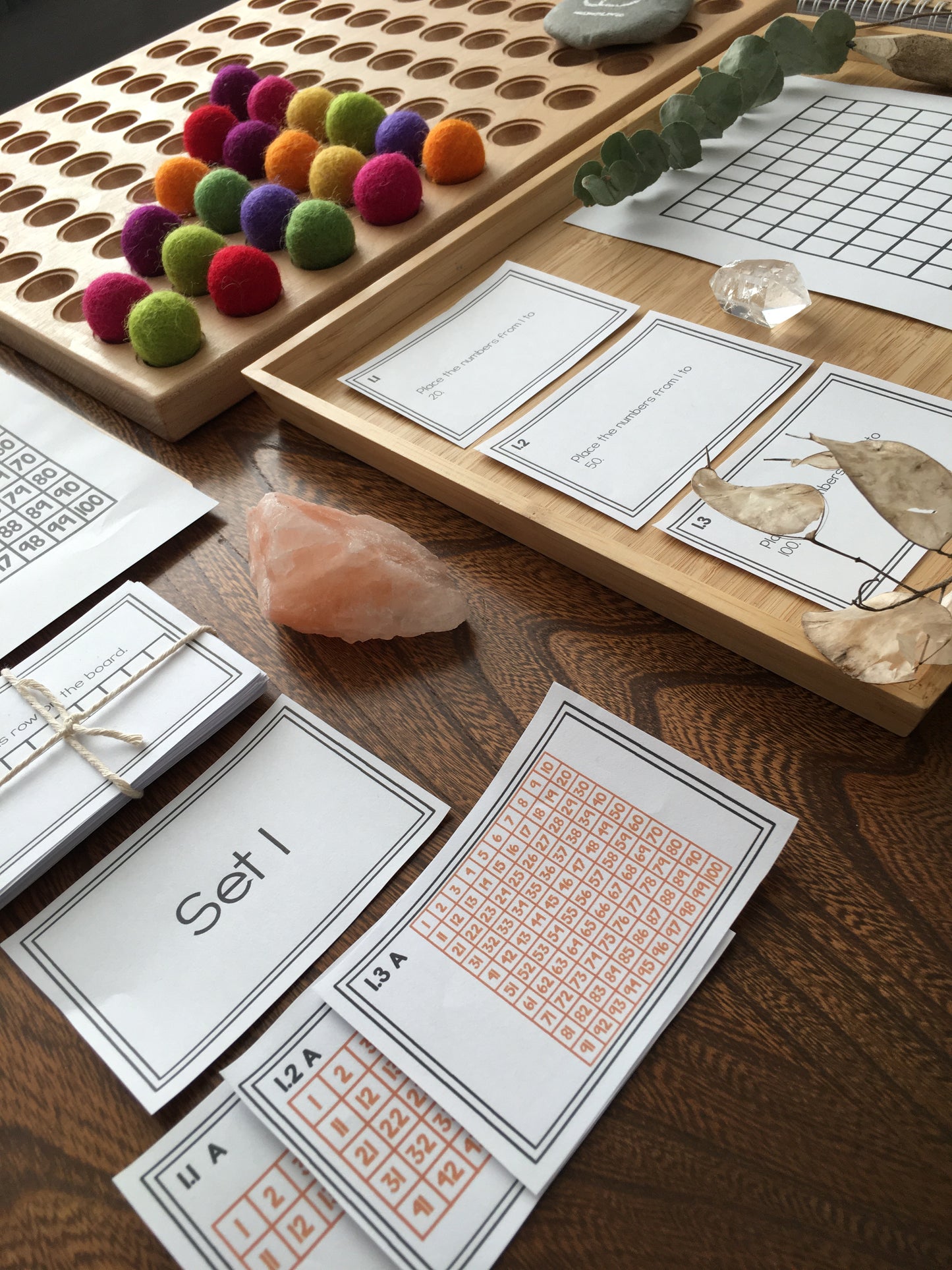 Montessori math: hundreds board task cards SET 1 - montessorikiwi
