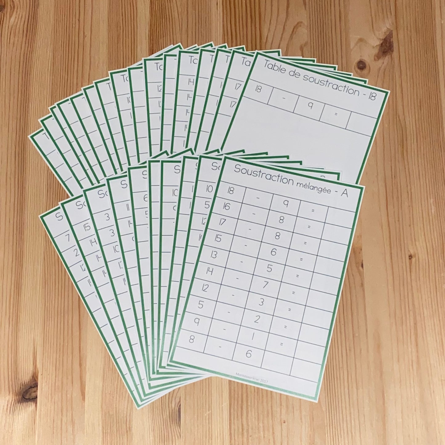 Livret de tableaux de soustraction (subtraction charts French) - montessorikiwi