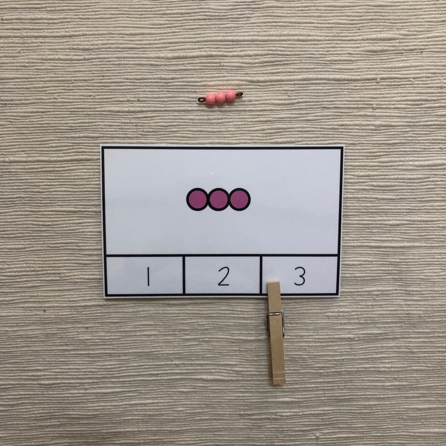 Montessori Colored beads clip cards 1-10 - montessorikiwi