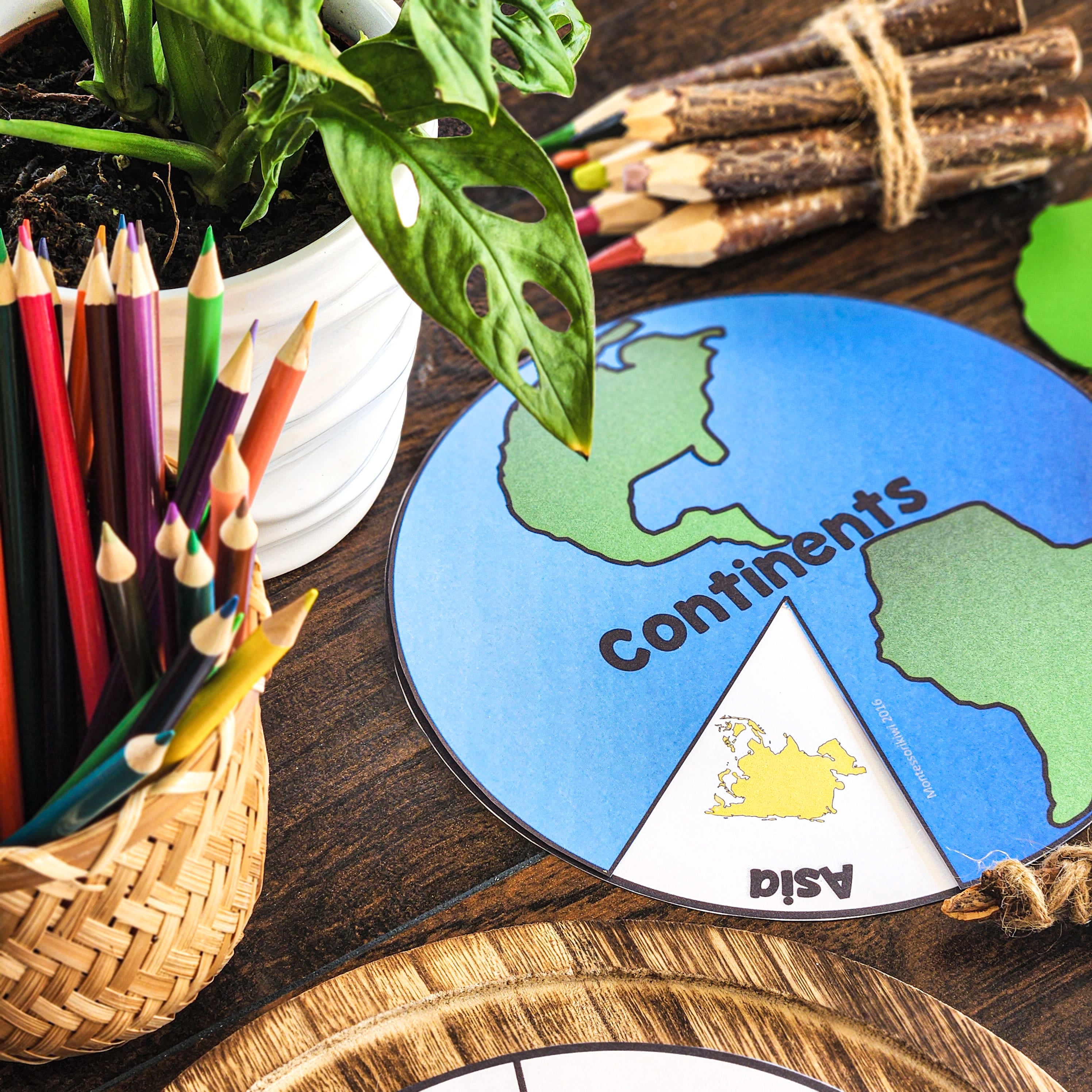 Continent Wheel - FREE β montessorikiwi