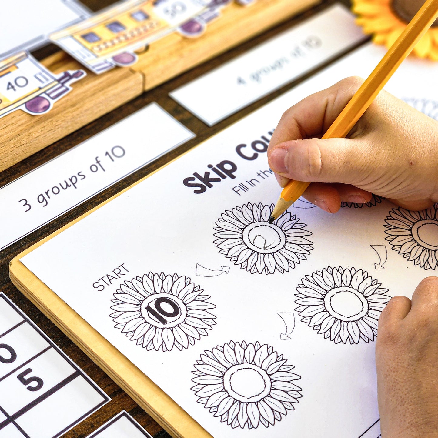 Skip counting in 10 - Montessori inspired (math) (subscription)