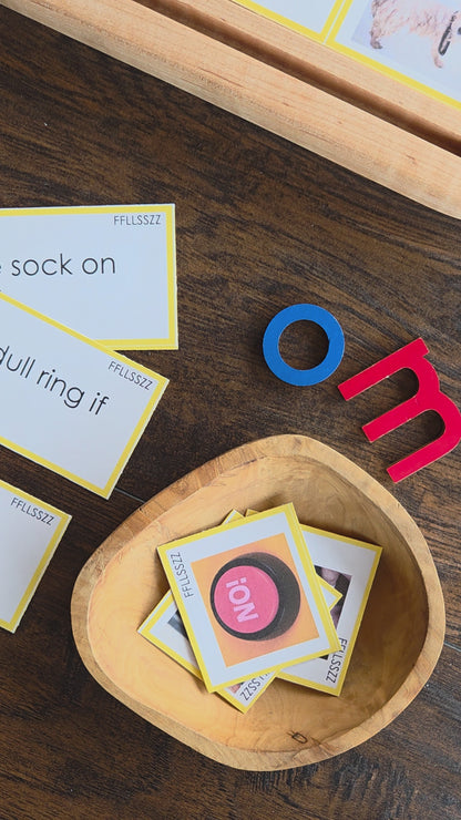 Modern Montessori Reading SOR FFLLSSZZ  FLOSZ picture to sentence match (literacy)